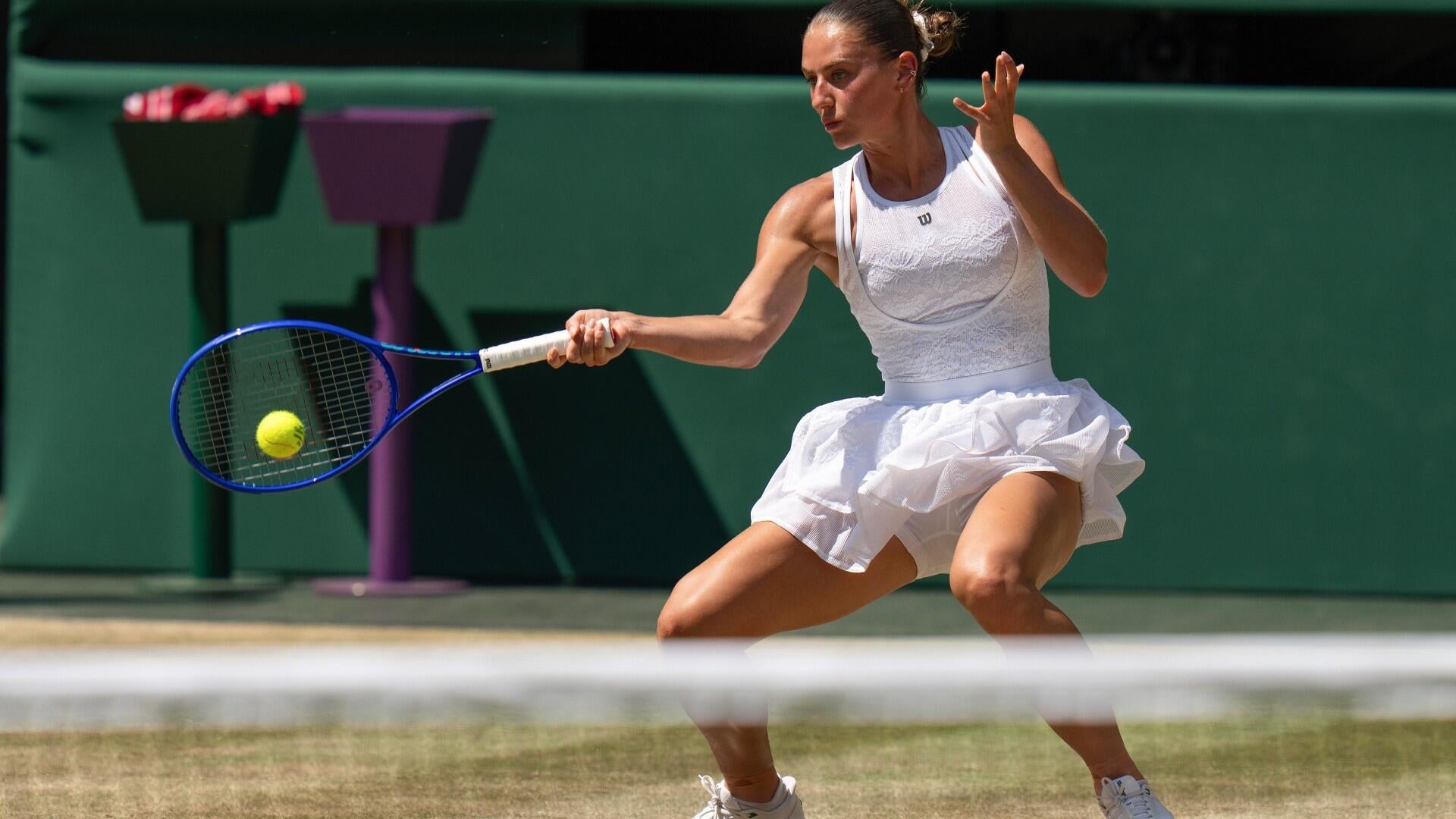 linda noskova vs. marta kostyuk odds, prediction, time: 2026 wimbledon ladies’ semifinal picks