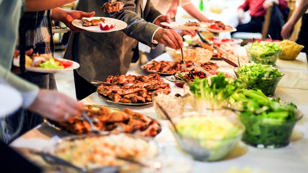 las vegas strip buffets drop to only 4 as luxury dining takes over