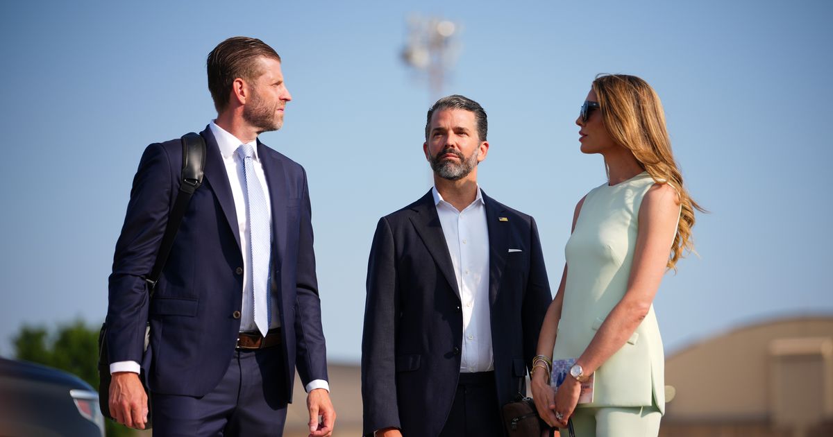 trump admin gave the trump family’s crypto company the okay to start a bank