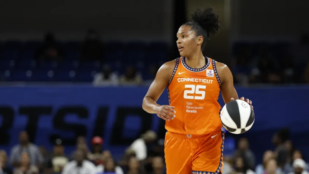 alyssa thomas enters wnba club of one on night mercury season ends