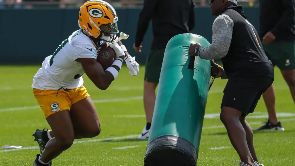 seahawks’ rb emmanuel wilson steps up as first round pick sidelined