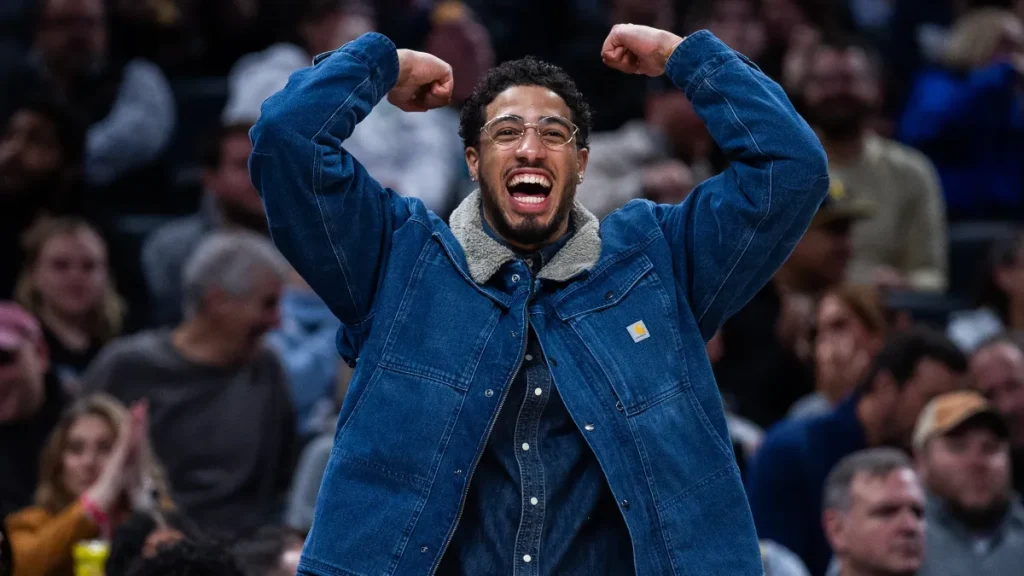 tyrese haliburton trolls knicks at jade jones wedding