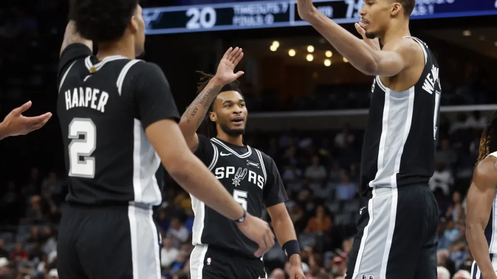 spurs' victor wembanyama, stephon castle & dylan harper listed as early frontrunners for major nba awards