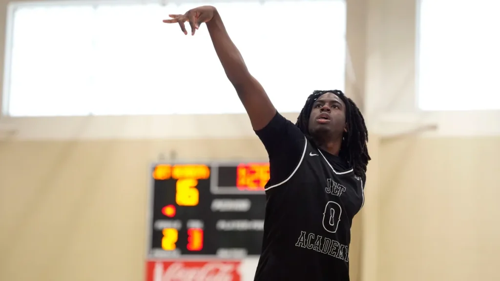 no. 1 basketball recruit aj williams makes major reclassification decision
