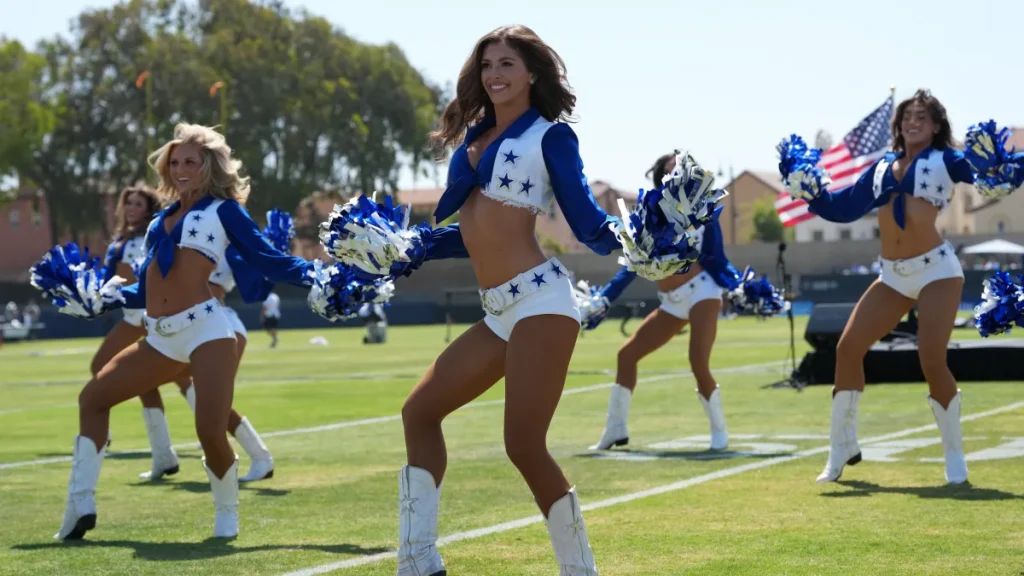 dallas cowboys cheerleader turns heads with viral lake michigan bikini photos