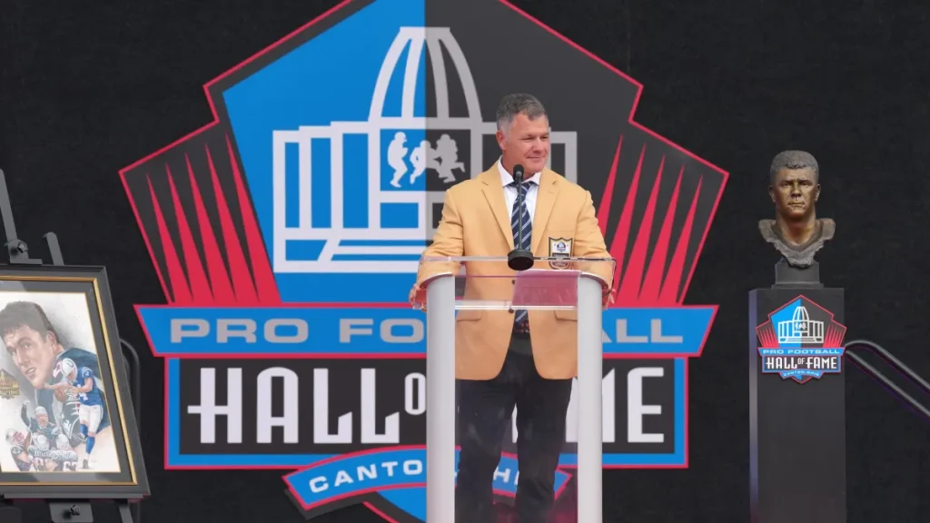 adam vinatieri on bill belichick's absence at hof: 'he's judging his girlfriend's cheerleading competition'