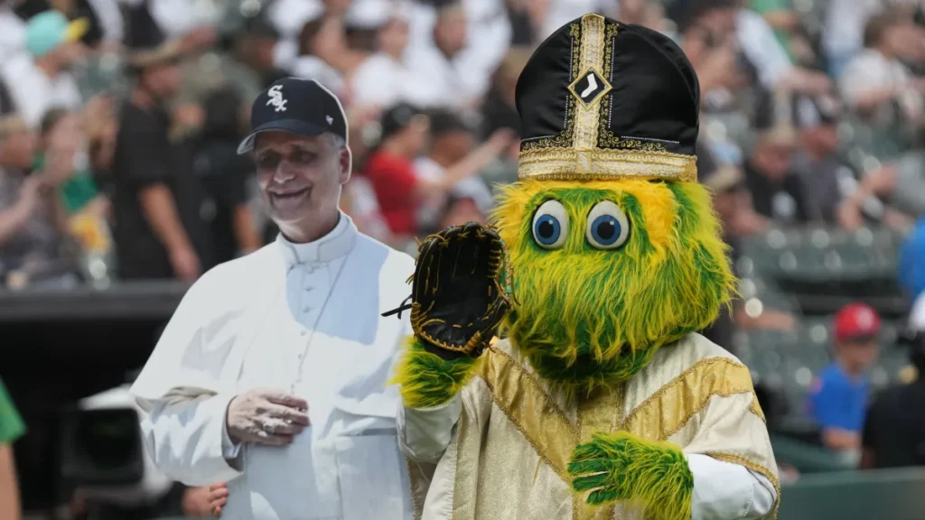 watch these white sox 'peace be with you' videos to feel better about the world