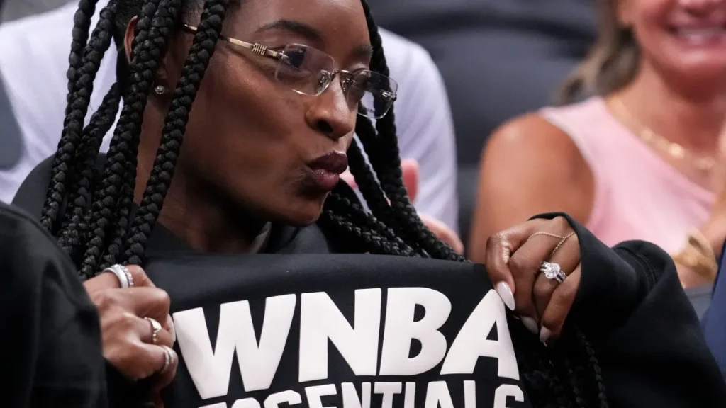 simone biles meets caitlin clark after fever stars make wnba history