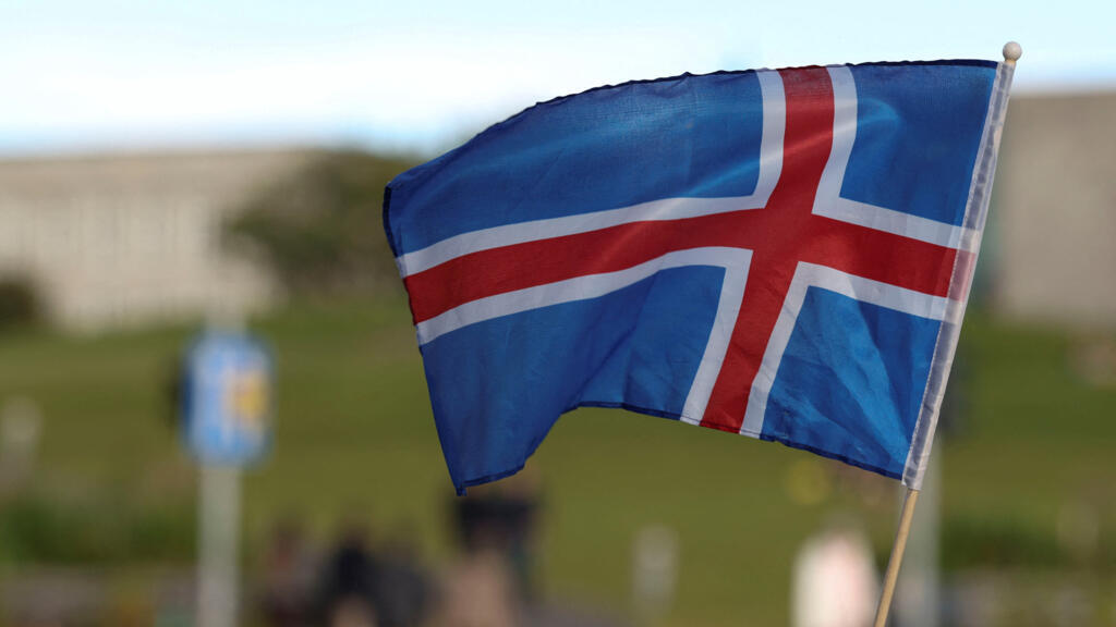 iceland rejects restarting eu accession talks in referendum