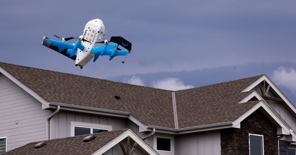 I Can’t Stop Watching This Amazon Drone Drop Someone’s Package in Their Pool i can’t stop watching this amazon drone drop someone’s package in their pool