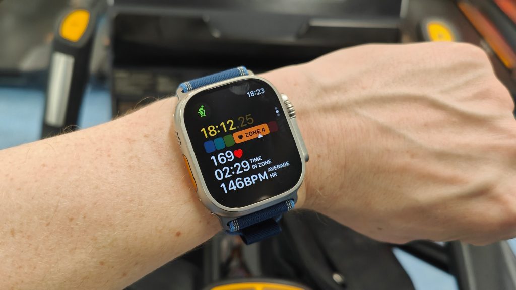 after 2 weeks with the garmin cirqa, i’ve fallen back in love with ‘vibe running’ and ditched my regular watch — and the strava obsession it enables