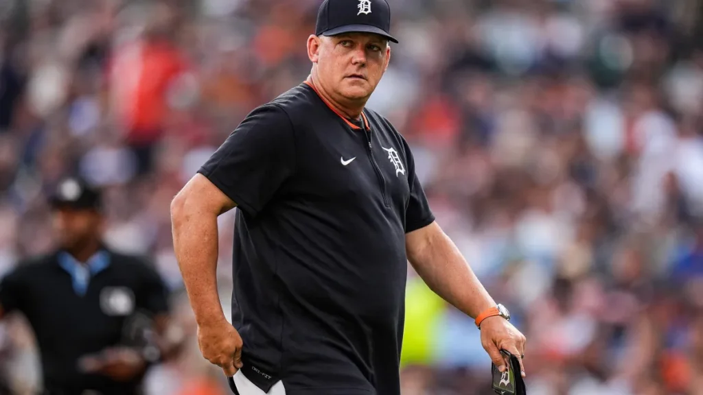 tigers get unexpected a.j. hinch hot seat rumors amid disappointing season