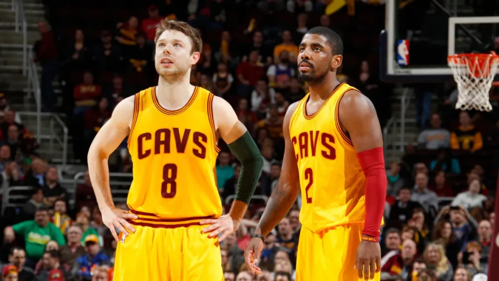 guarding stephen curry has its consequences, according to matthew dellavedova