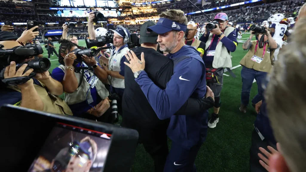 6 foot 5 backup quarterback gets 'really high level' praise from cowboys coach brian schottenheimer