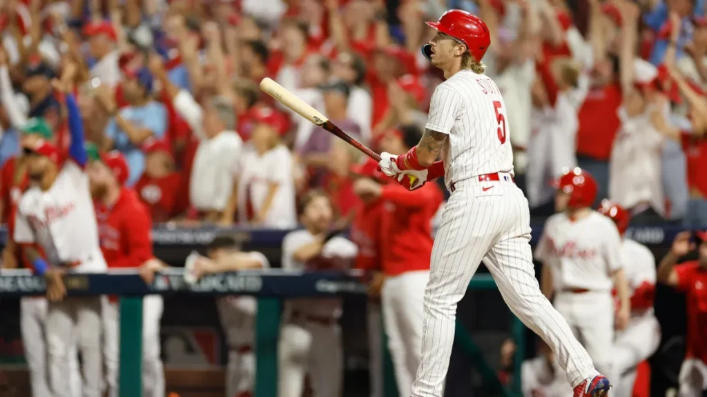phillies' bryson stott makes wild history not done since barry bonds in 2002