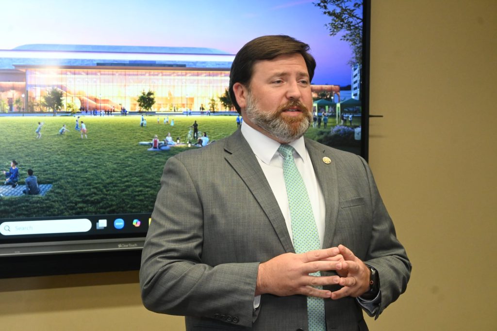 mobile city, school leaders in discussions on plan to add police to all 90 campuses