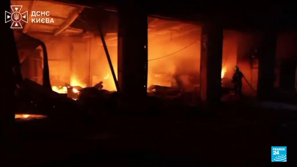 russian strikes kill four as kyiv hits oil refinery