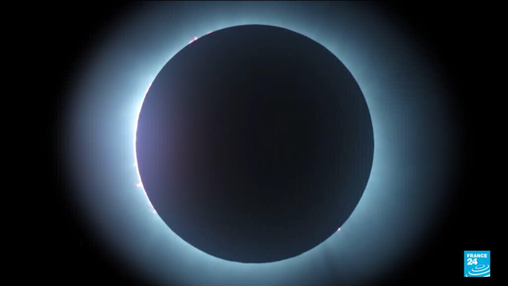 solar eclipse: a rare show that reveals scientific secrets