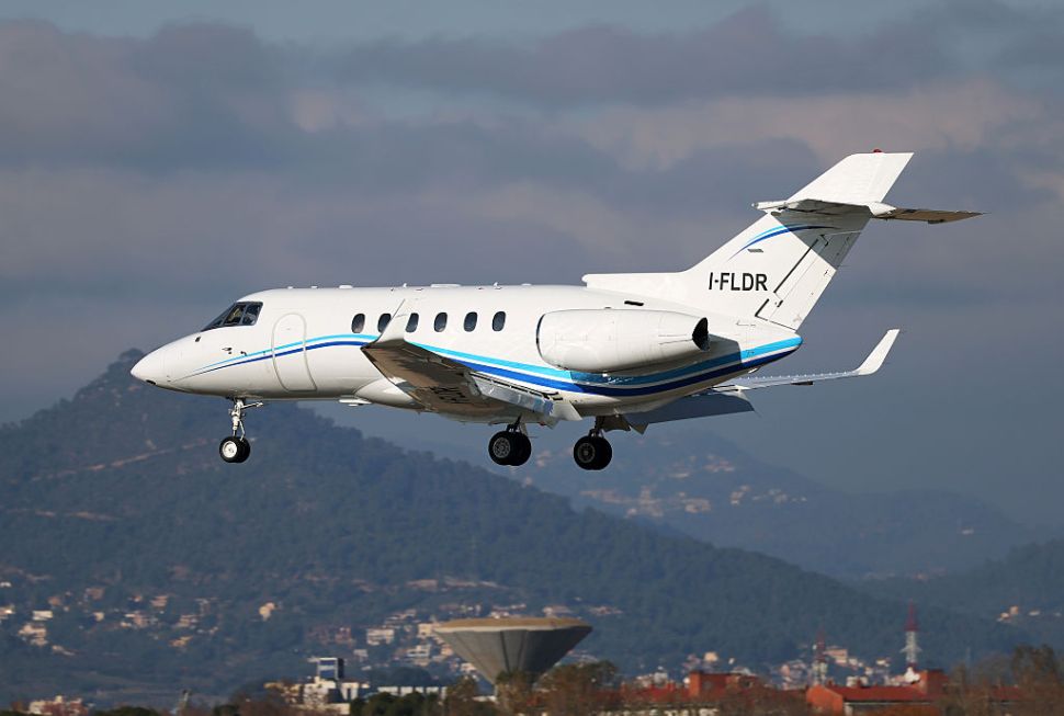 the fight over tracking elon musk, taylor swift and other private jets