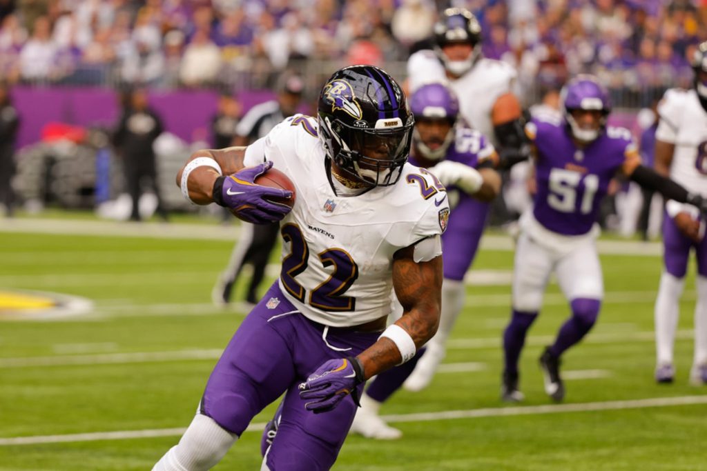 Ravens rookie Ioane Vega collides with Derrick Henry in Monday's practice ravens rookie ioane vega collides with derrick henry in monday's practice