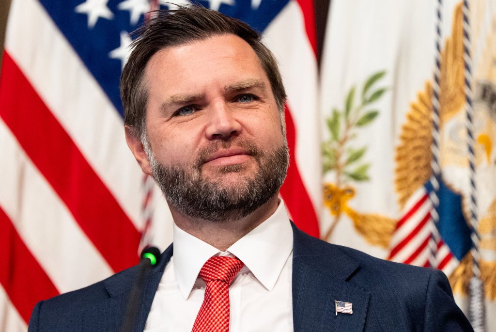 jd vance mocked over ‘incredible self own’ at campaign rally: ‘truly stunning’