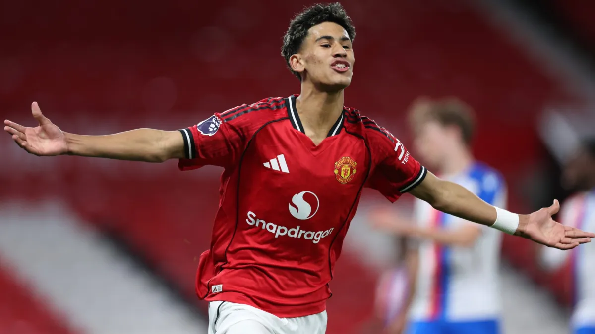 who is j.j. gabriel? meet man united prodigy tipped for breakout season under michael carrick