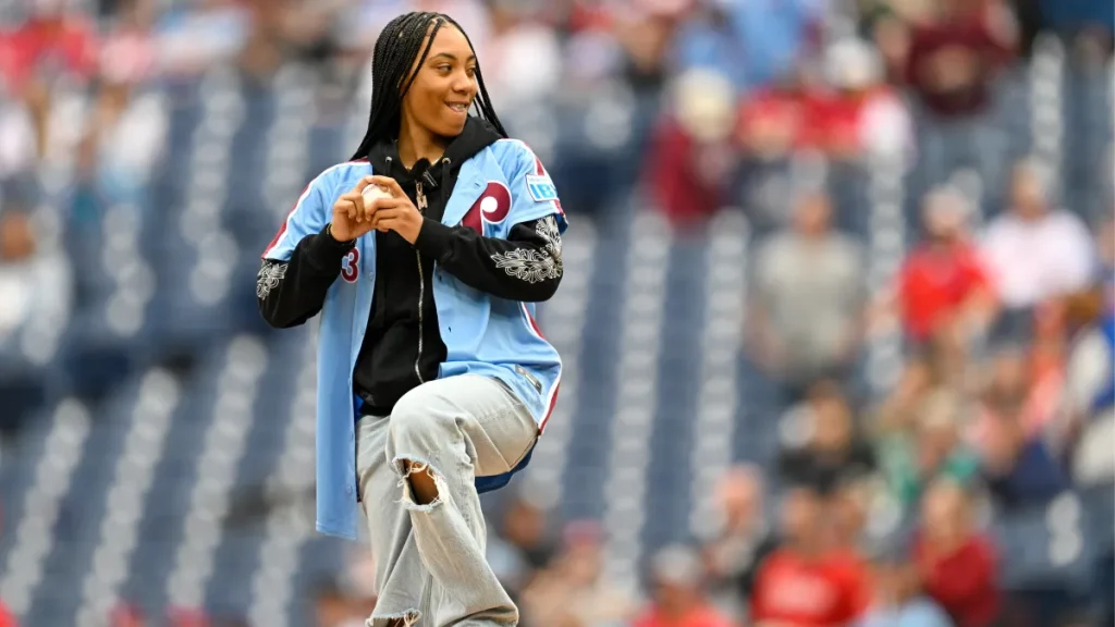 where is mo'ne davis now? little league world series legend working to join women's professional baseball league