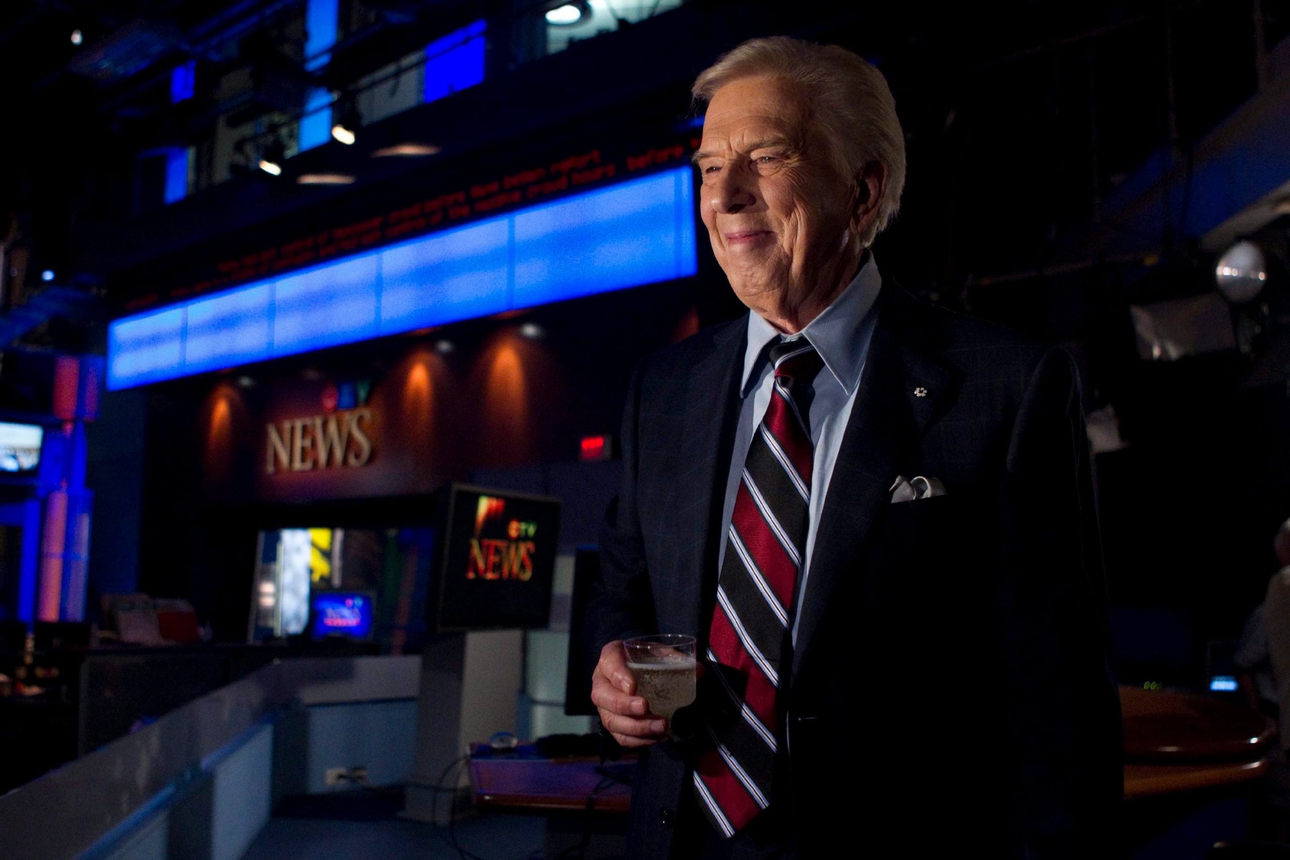 lloyd robertson, former ctv news lead anchor, dies at age 92