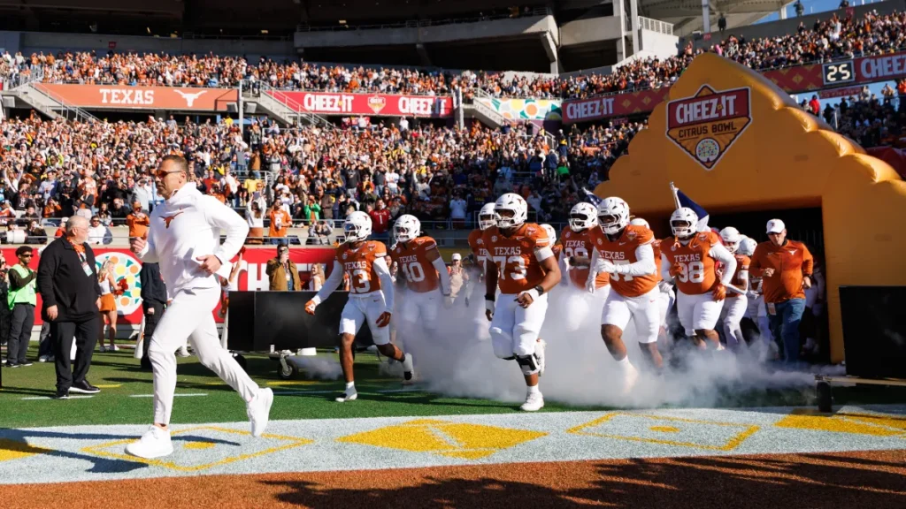 longhorns receive top five preseason ap ranking for third straight season
