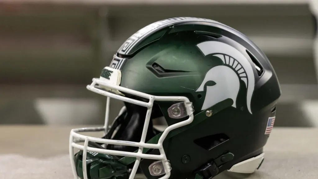 pat fitzgerald gets golden opportunity to beat former team in year 1 at michigan state