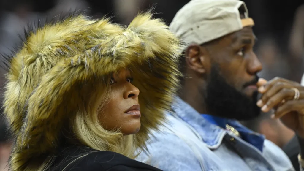 LeBron James’ wife Savannah James reveals rare truth on NBA marriage amid Philadelphia move lebron james’ wife savannah james reveals rare truth on nba marriage amid philadelphia move
