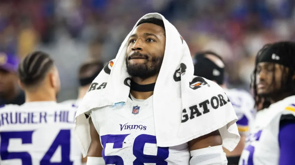 eagles dc vic fangio shares concerning jonathan greenard injury update for week 1