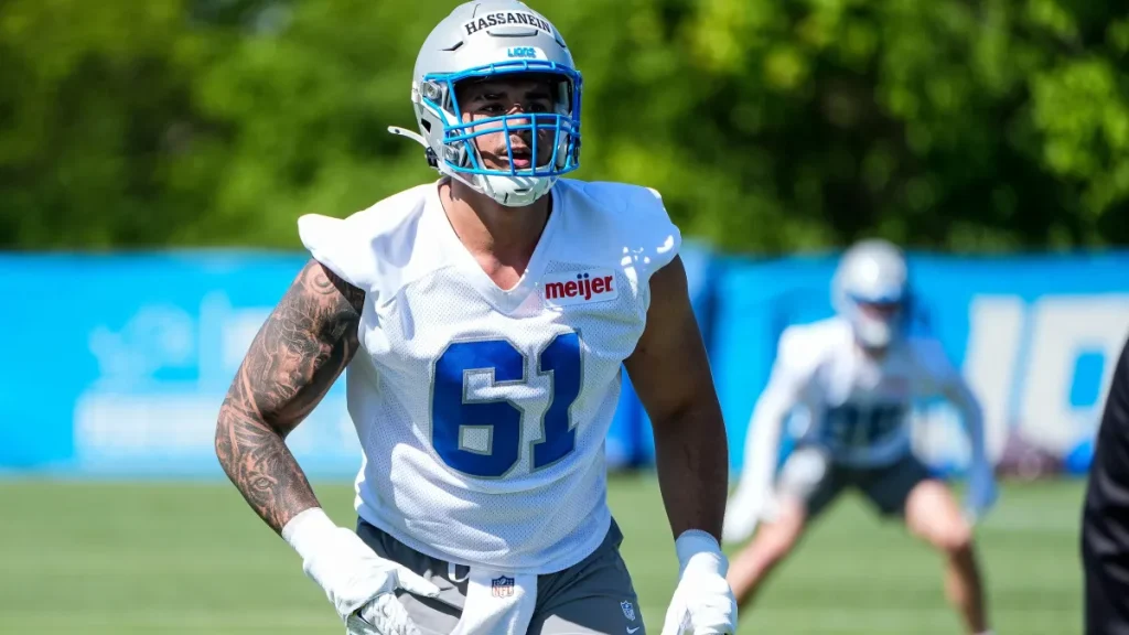 lions star pulls off gross on field antic that has the crowd going wild