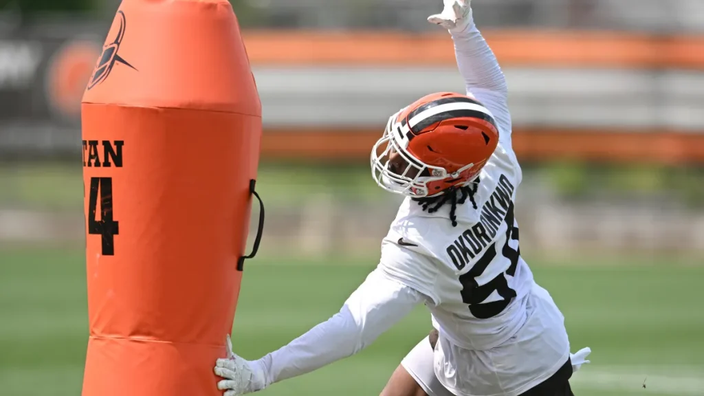 49ers to sign former super bowl winning edge after eagles, browns stints