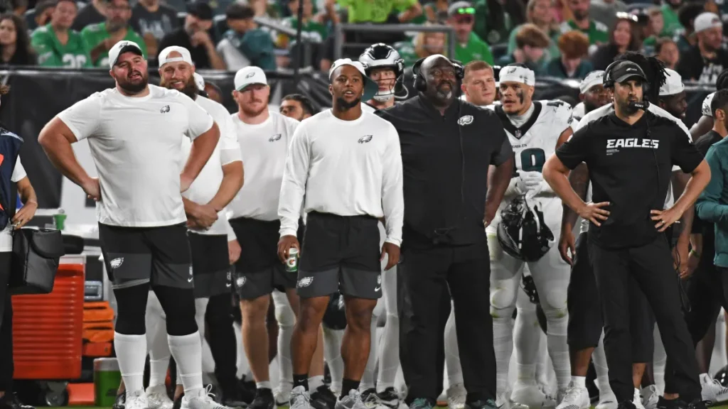 eagles’ $100 million star suffers setback as vic fangio delivers concerning update