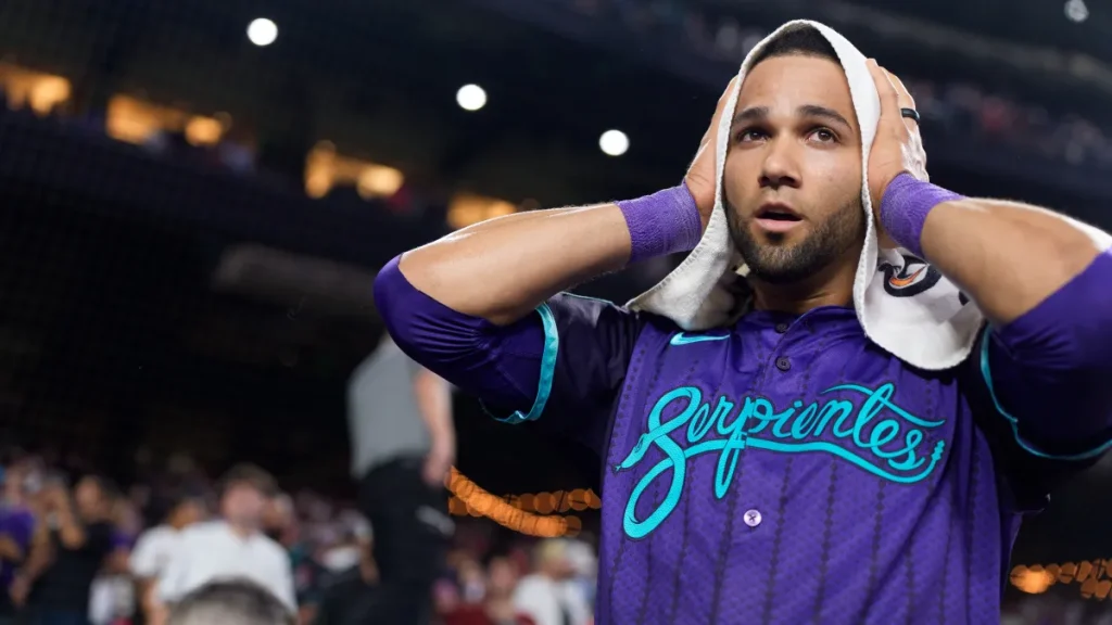 diamondbacks likely to make $5m opt out decision on .541 ops all star outfielder