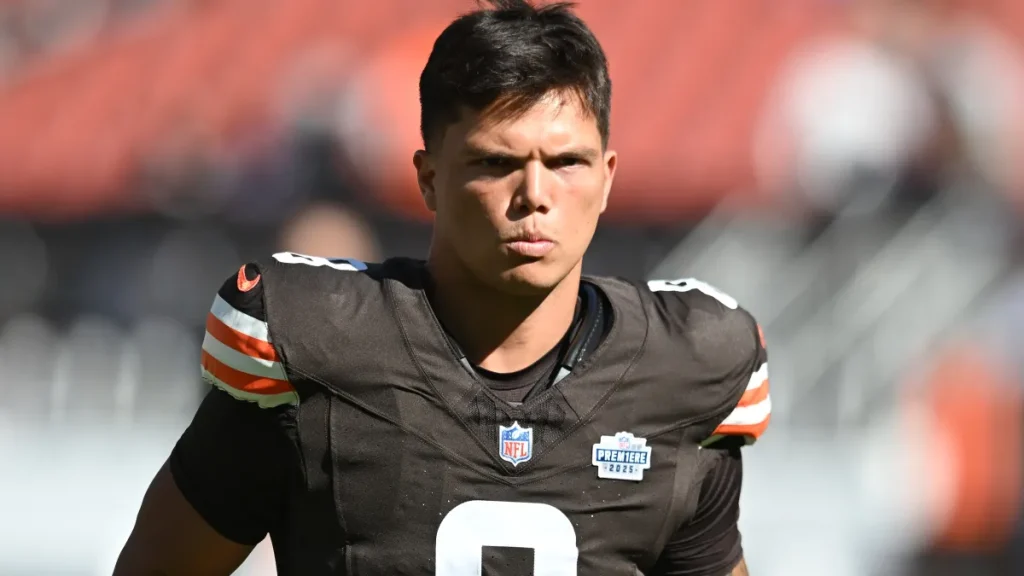 browns’ dillon gabriel reveals true feelings about shedeur sanders, deshaun watson qb1 race