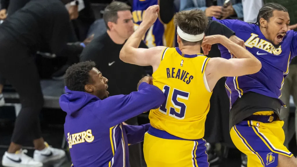 lakers insider warns nba champion jonathan kuminga that he ruined future chances of playing for la