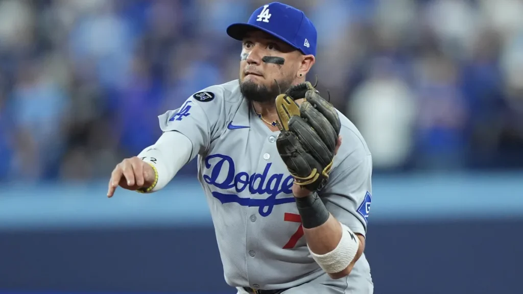 dodgers beloved world series hero reconsidering retirement plans