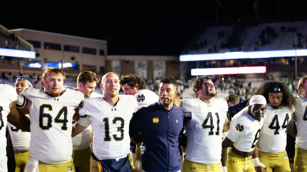 aaron taylor talks notre dame’s ol amid up and down fall camp, and drops huge indiana prediction