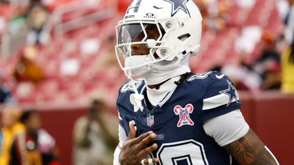 ceedee lamb forced to 'adapt' with bizarre training method as jerry jones 'refuses to fix' major flaw
