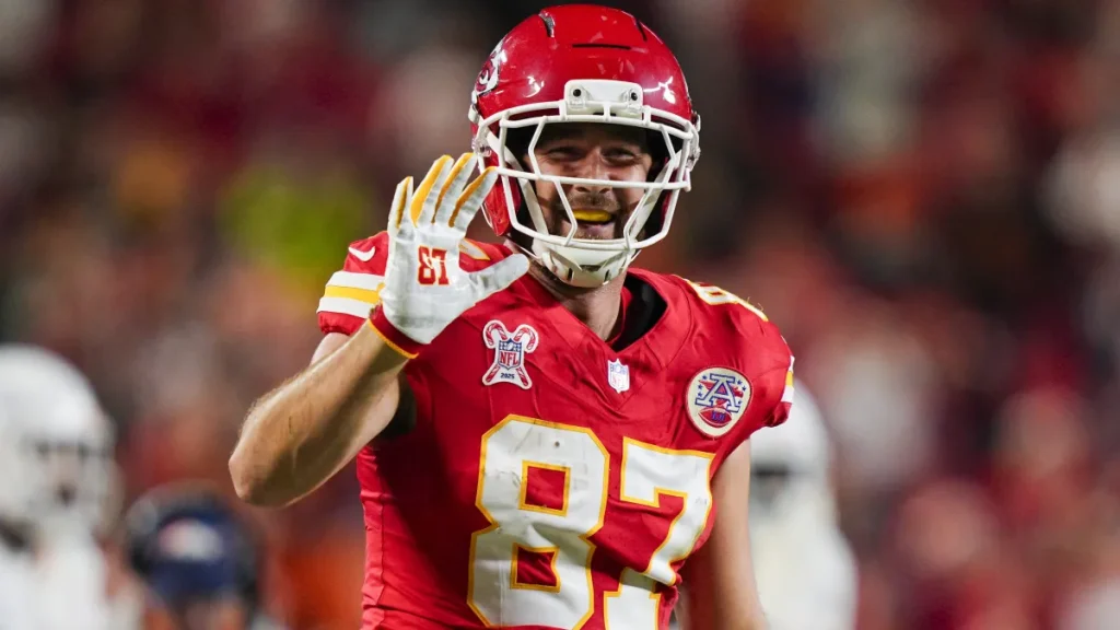 how chiefs te travis kelce could make nfl history with 168 receiving yards