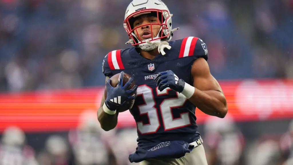 patriots projected to make interesting rb and wr roster decisions amid trade rumors