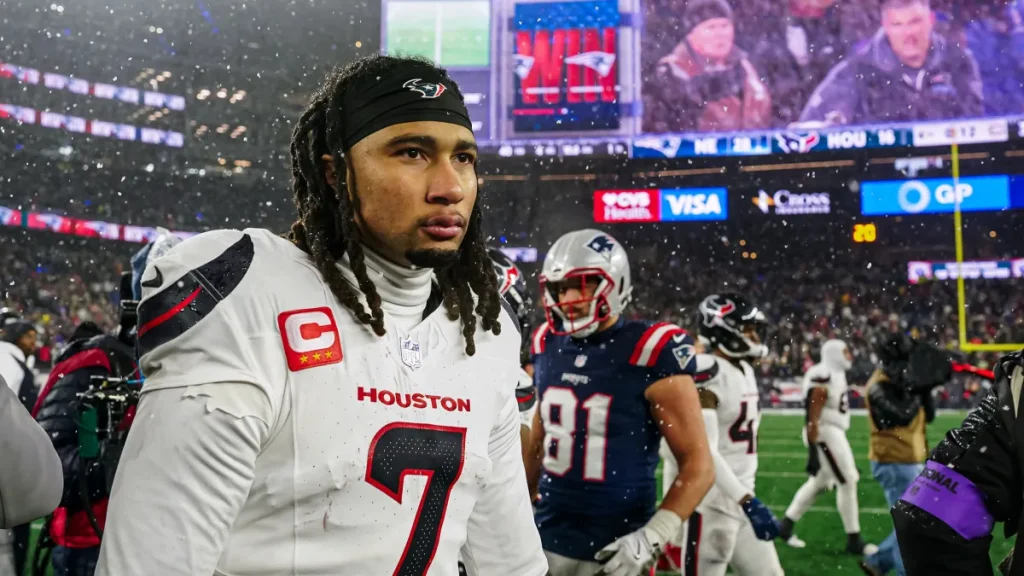 C.J. Stroud's bizarre pregame routine leaves Texans fans scratching their heads c.j. stroud's bizarre pregame routine leaves texans fans scratching their heads