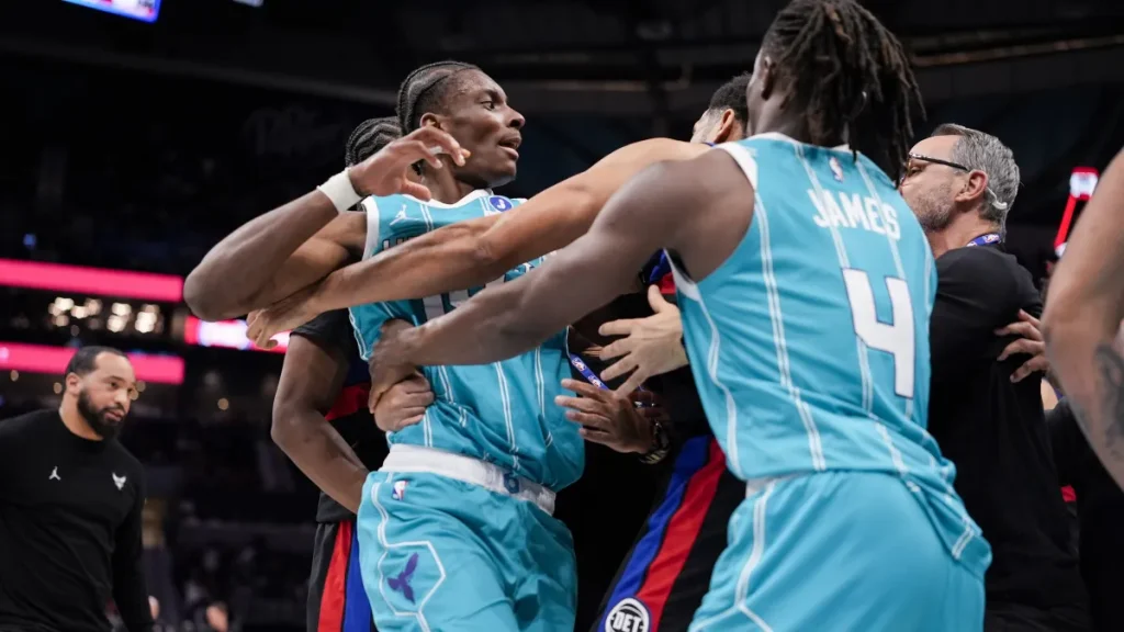 how moussa diabate benefited from having a veteran like taj gibson in the locker room