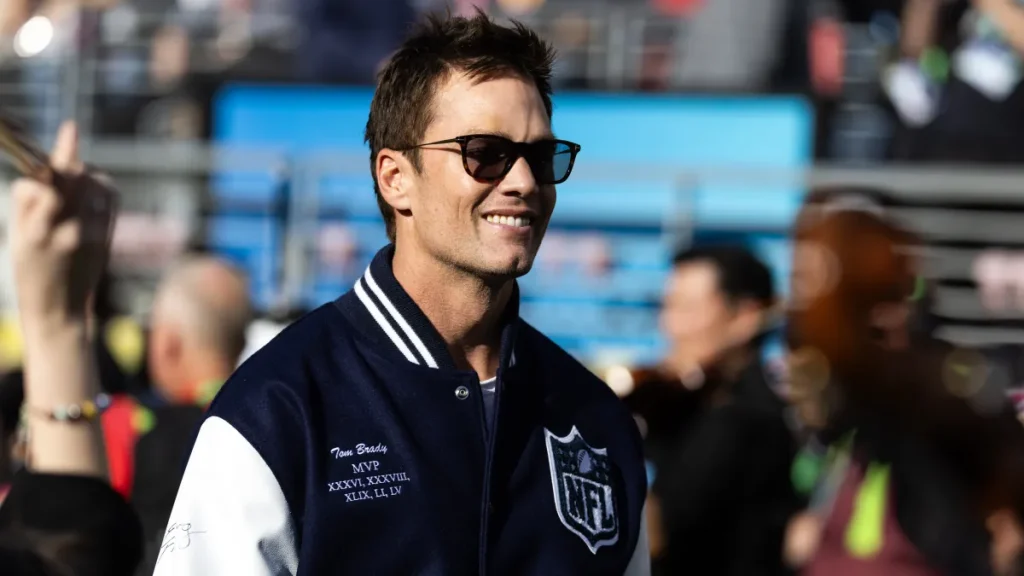 tom brady spotted snorkeling with mystery woman during luxury yacht getaway
