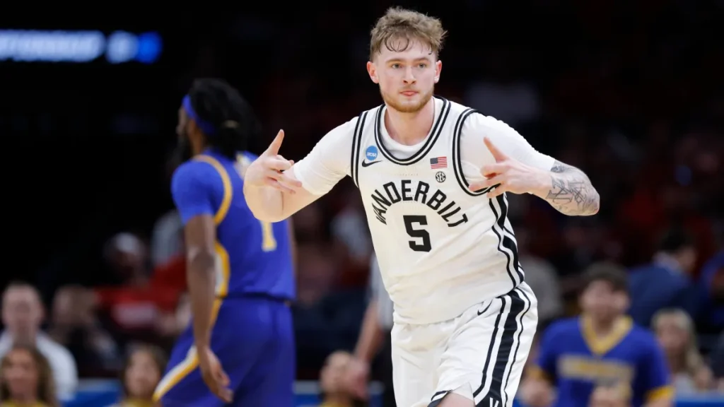 knicks could lose nba summer league standout for obvious college basketball reason