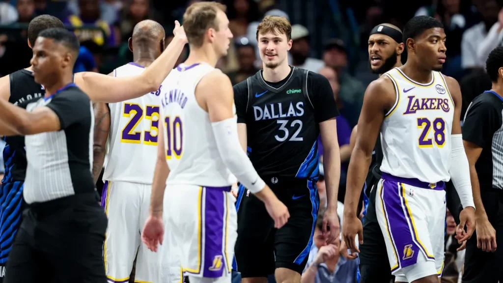 lakers hit major hiccup in pursuit of ex warriors champion jonathan kuminga amid peyton watson deal