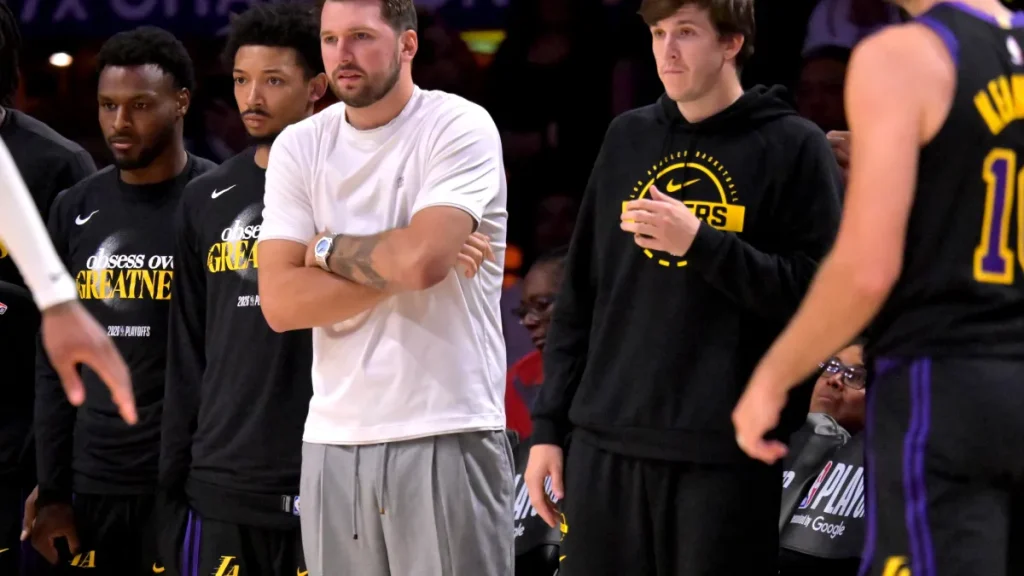lakers urged not to sign $46m ex warriors nba champion, focus on klay thompson, pj washington