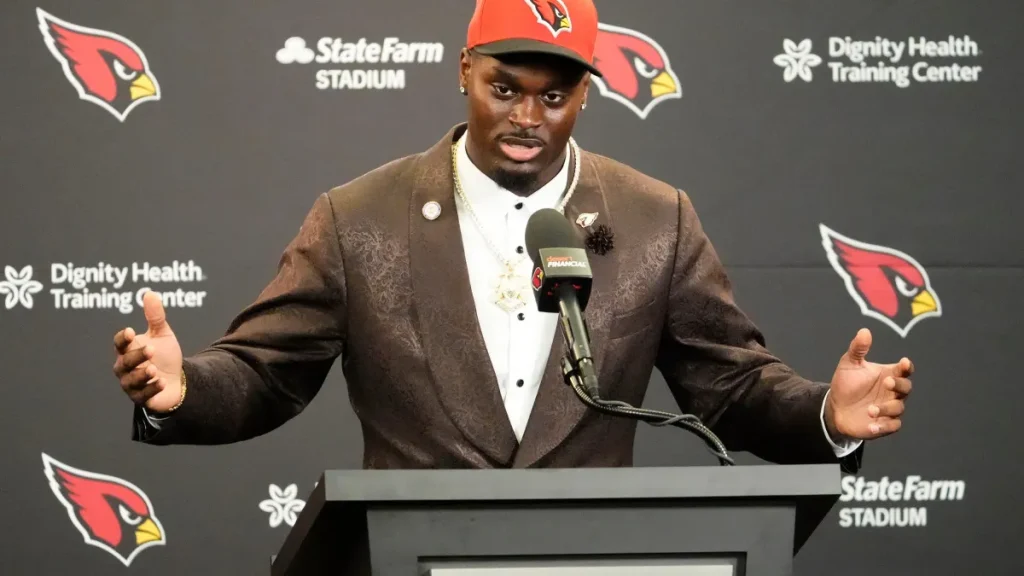 early career $300k flex from cardinals rookie jeremiyah love raises eyebrows